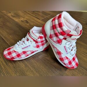 Reebok retro high top sneakers